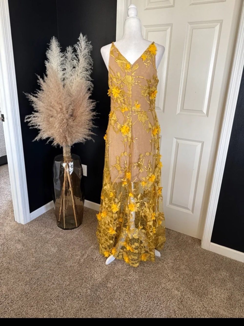 Dress the Population Yellow Floral Appliqué Maxi Dress - Picture 8 of 12